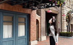 女人荫蒂被添全过程频